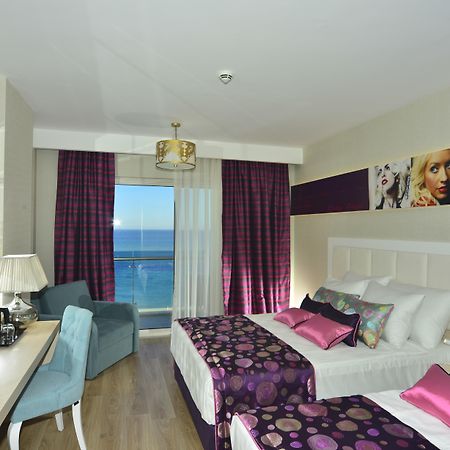 Azura Deluxe Resort & Spa เอาซัลลาร์ ภายนอก รูปภาพ