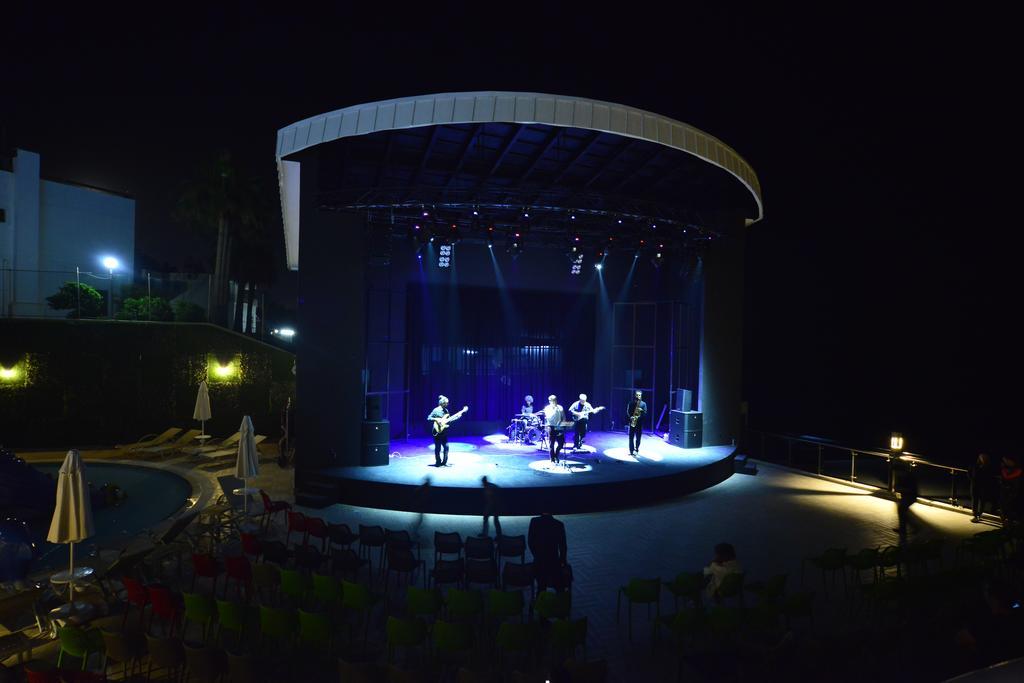 Azura Deluxe Resort & Spa เอาซัลลาร์ ภายนอก รูปภาพ