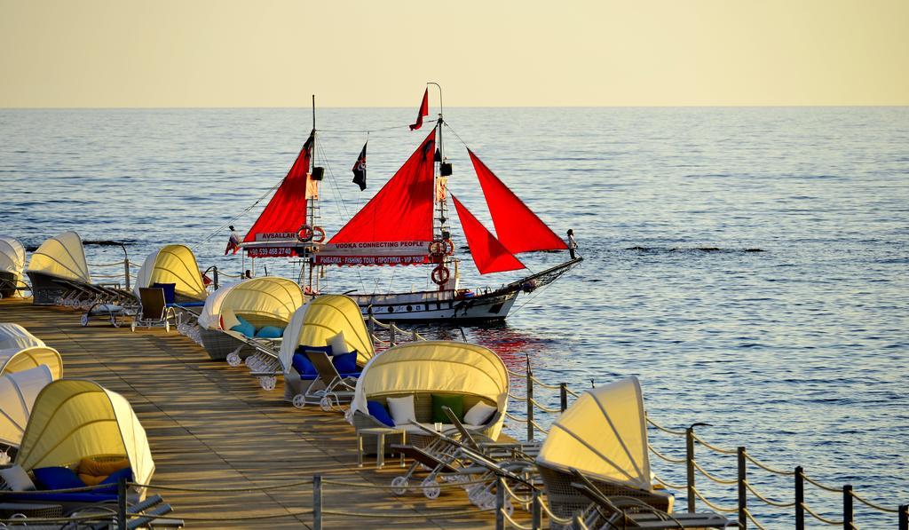Azura Deluxe Resort & Spa เอาซัลลาร์ ภายนอก รูปภาพ