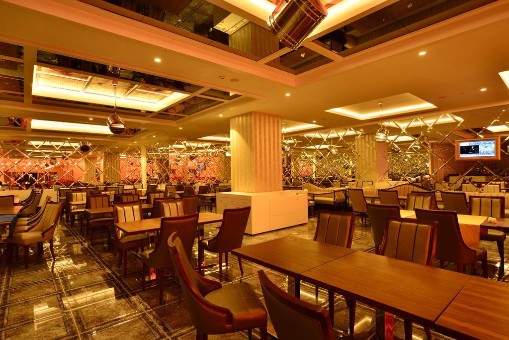 Azura Deluxe Resort & Spa เอาซัลลาร์ ภายนอก รูปภาพ