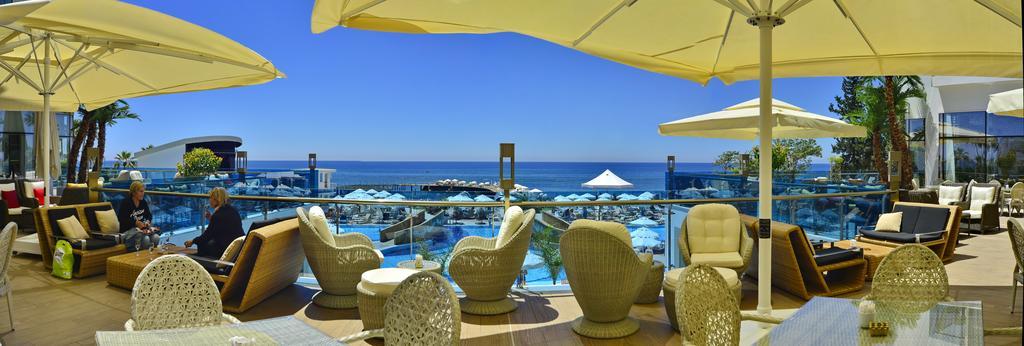Azura Deluxe Resort & Spa เอาซัลลาร์ ภายนอก รูปภาพ