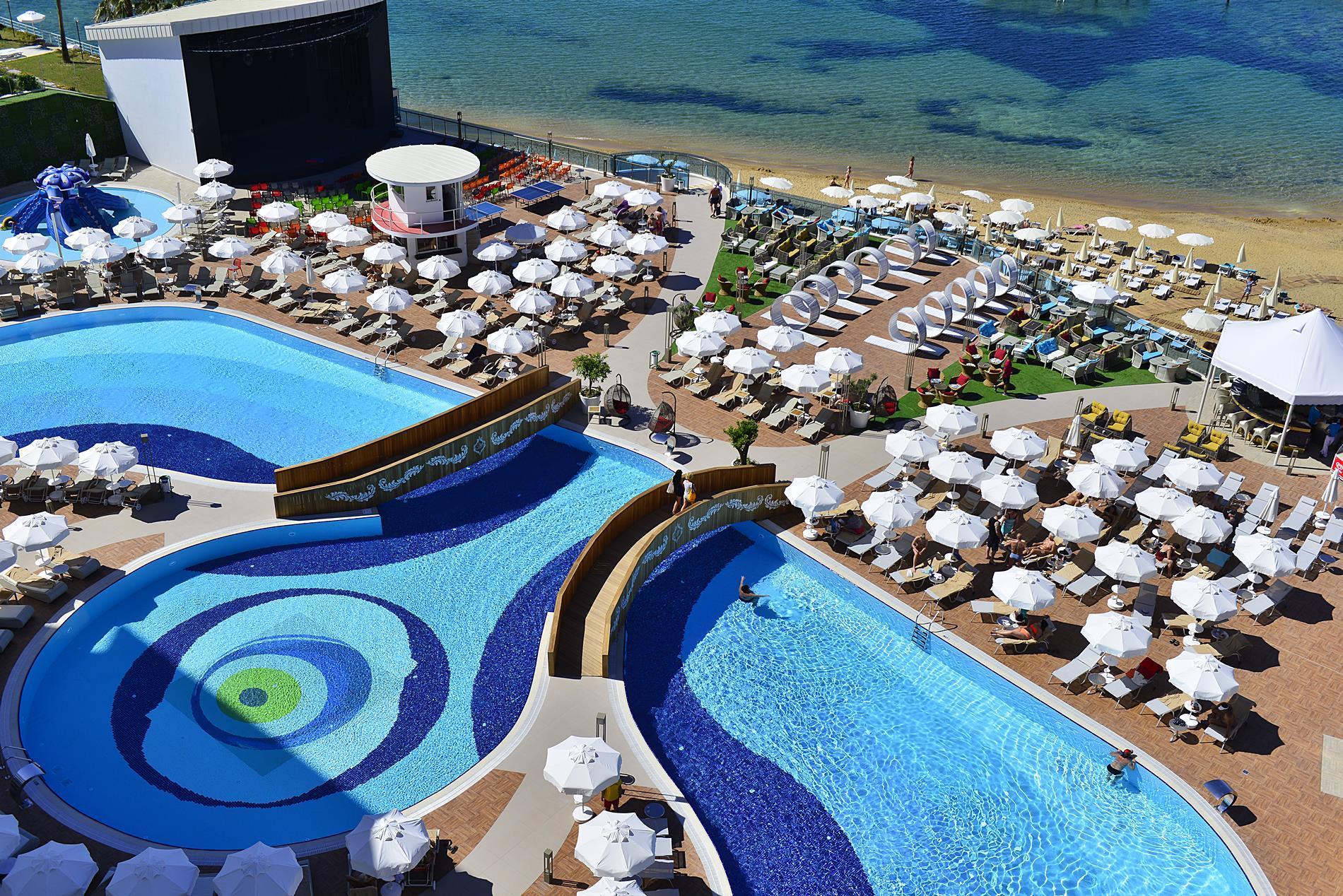 Azura Deluxe Resort & Spa เอาซัลลาร์ ภายนอก รูปภาพ